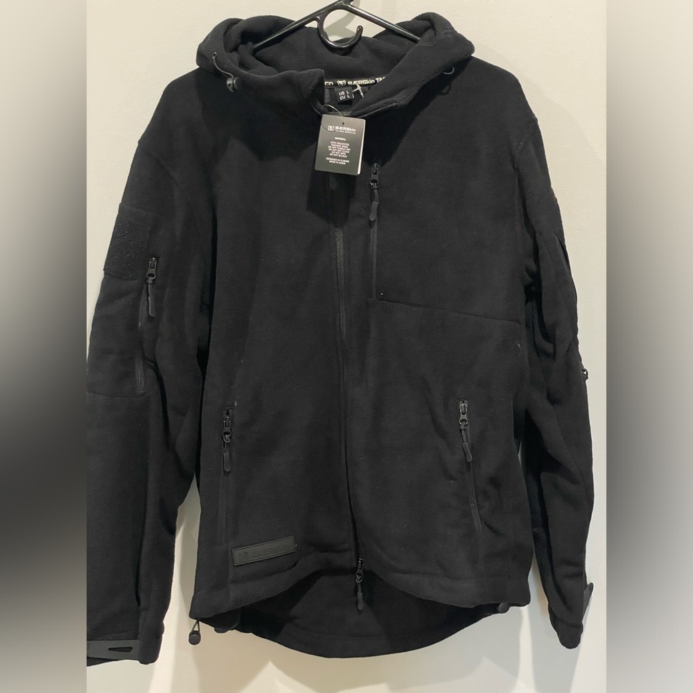 Baerskin Tactical Hoodie NWT and packaging